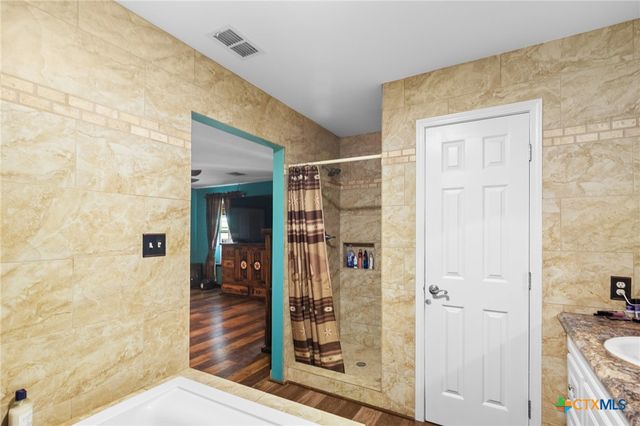 9795 Fm 622, Goliad, TX 77963