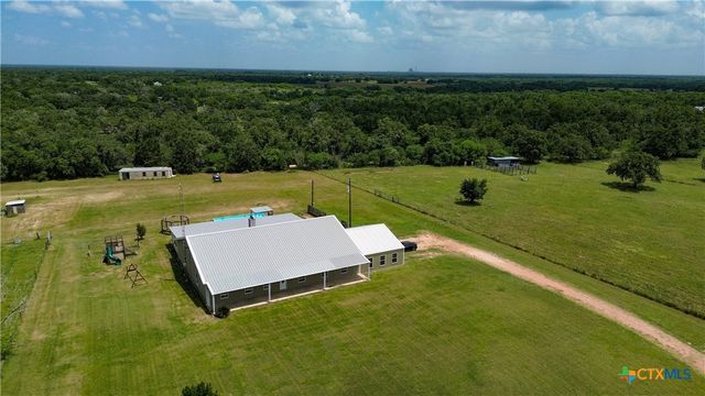 9795 Fm 622, Goliad, TX 77963