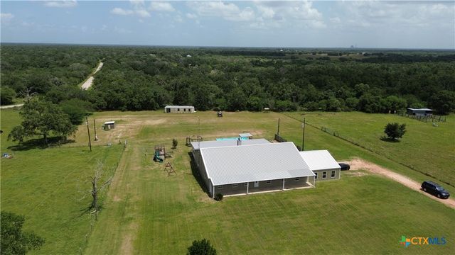 9795 Fm 622, Goliad, TX 77963