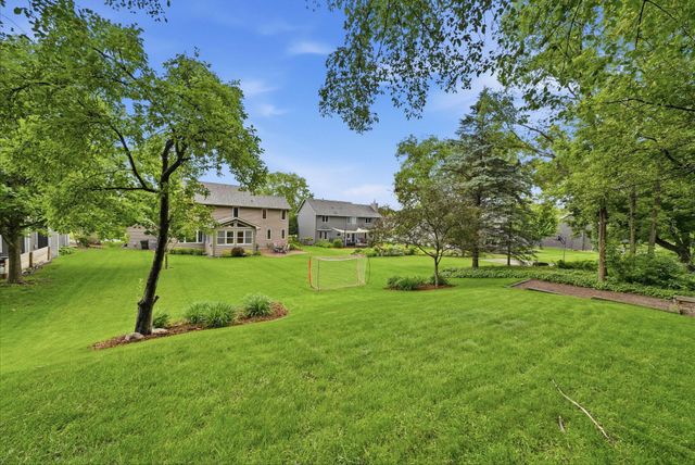 4085 Deerwood Trail, Eagan, MN 55122