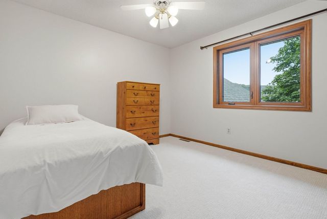 4085 Deerwood Trail, Eagan, MN 55122