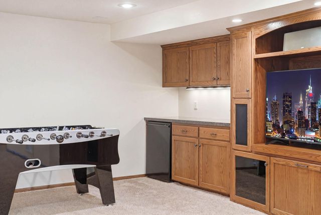 4085 Deerwood Trail, Eagan, MN 55122