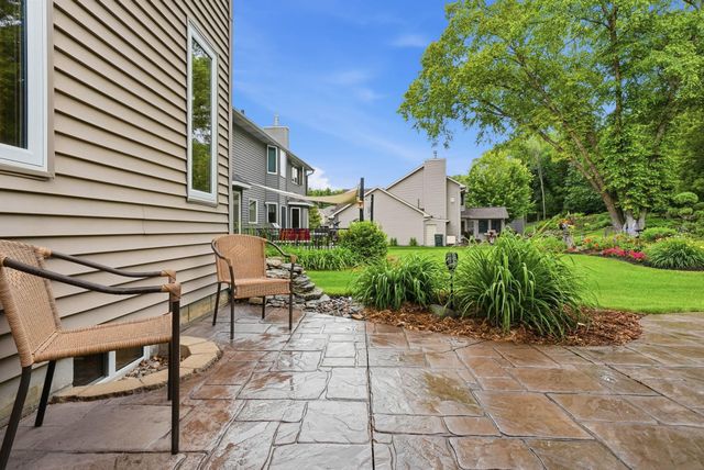 4085 Deerwood Trail, Eagan, MN 55122