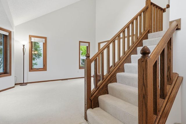 4085 Deerwood Trail, Eagan, MN 55122