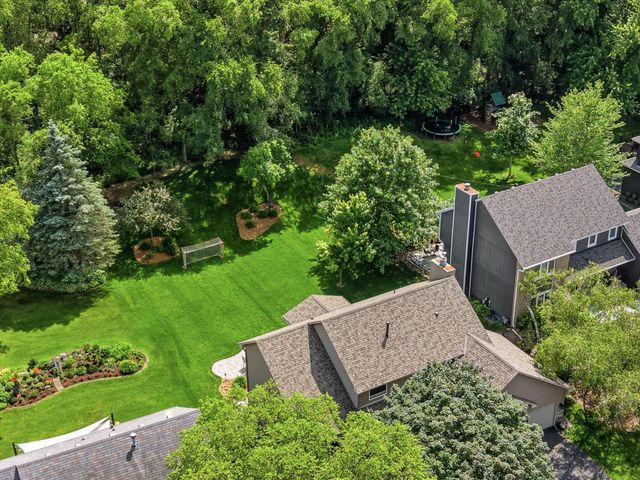 4085 Deerwood Trail, Eagan, MN 55122