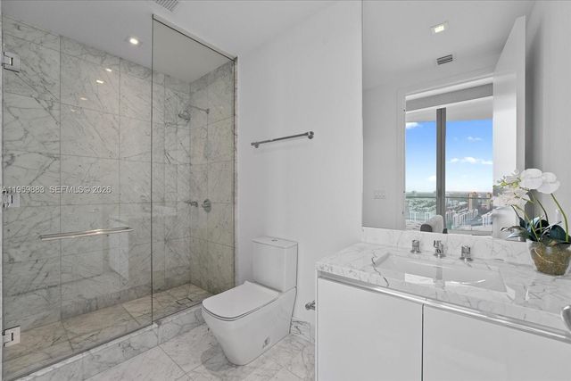 16901 Collins Avenue 2503, Sunny Isles Beach, FL 33160