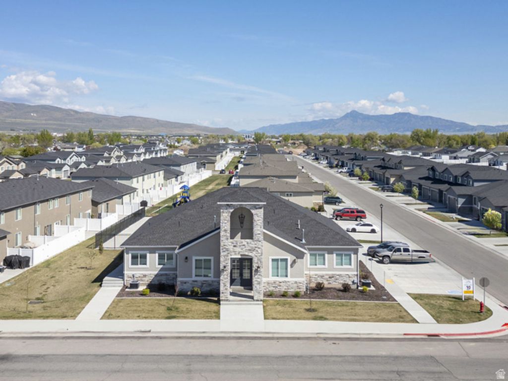 Image 14 of property listing at 250 W 1200 S #120, Tremonton, UT 84337