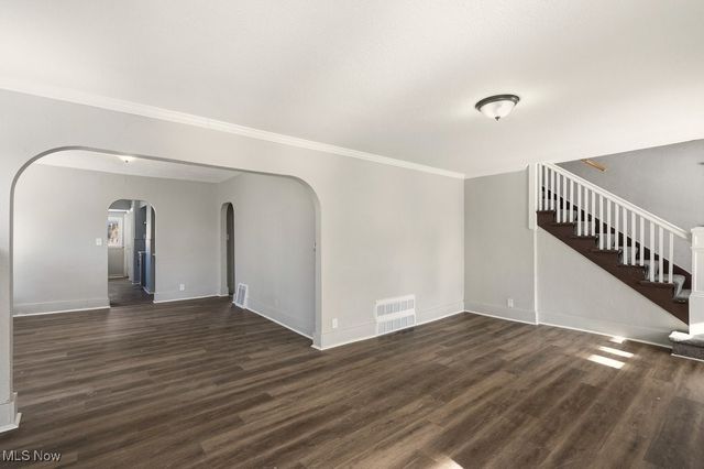 1581 Hillside Terrace, Akron, OH 44305