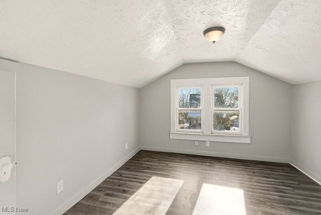 1581 Hillside Terrace, Akron, OH 44305