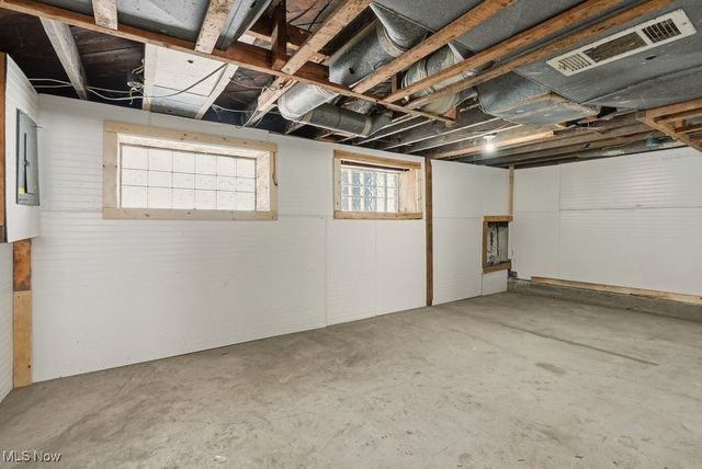 1581 Hillside Terrace, Akron, OH 44305