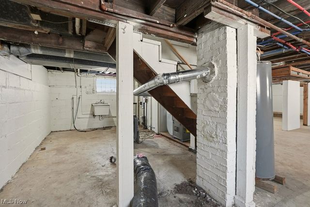 1581 Hillside Terrace, Akron, OH 44305