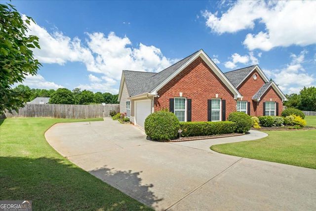 2615 Snowcrest Place, Bethlehem, GA 30620