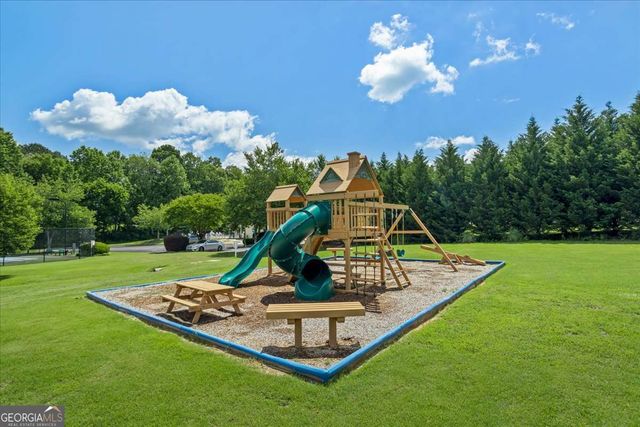 2615 Snowcrest Place, Bethlehem, GA 30620