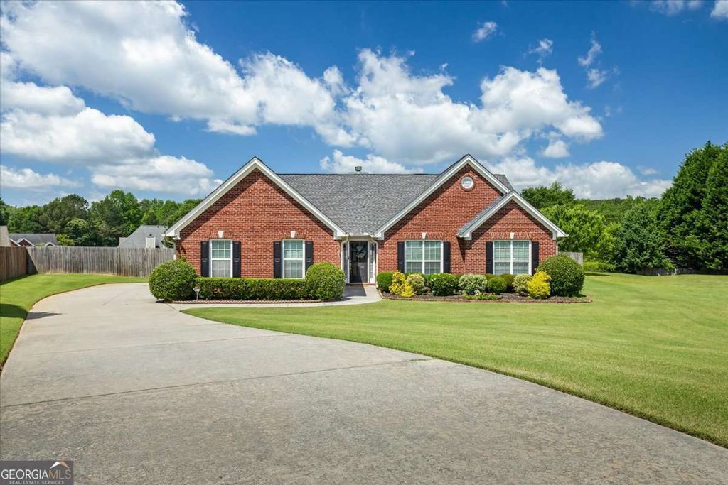 2615 Snowcrest Place, Bethlehem, GA 30620
