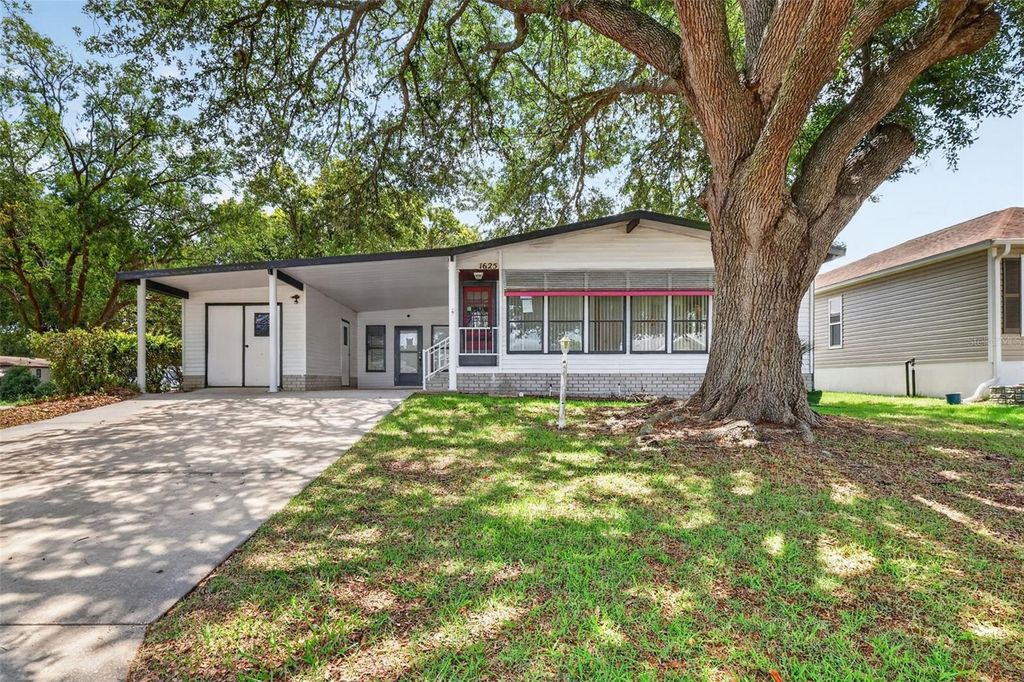 1625 HILTON HEAD BOULEVARD, Lady Lake, FL 32159