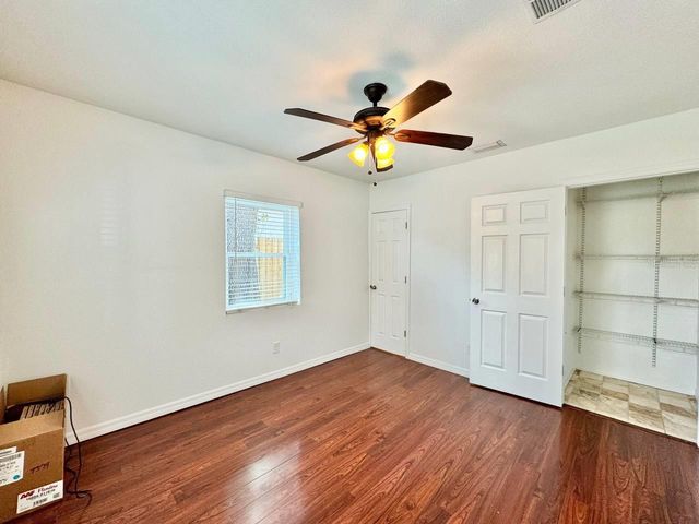 809 W HIAWATHA STREET, Tampa, FL 33604