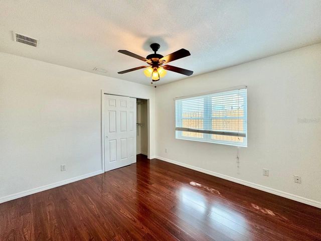 809 W HIAWATHA STREET, Tampa, FL 33604