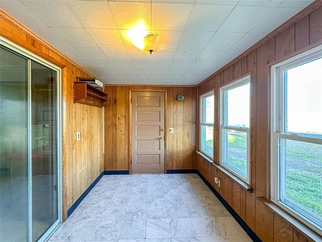 17263 Airport Rd, Conneaut Twp, PA 16424