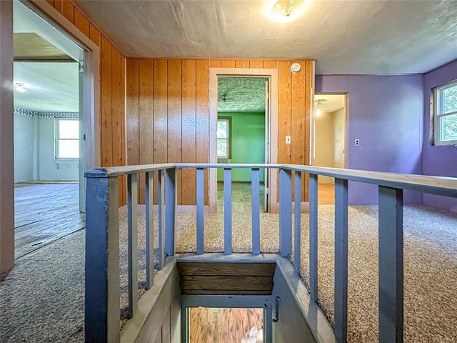 17263 Airport Rd, Conneaut Twp, PA 16424