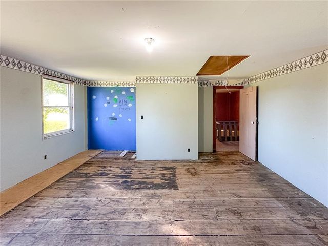 17263 Airport Rd, Conneaut Twp, PA 16424