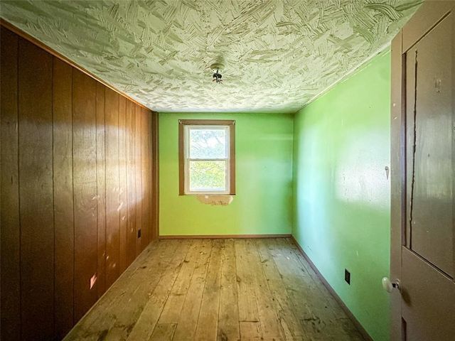 17263 Airport Rd, Conneaut Twp, PA 16424