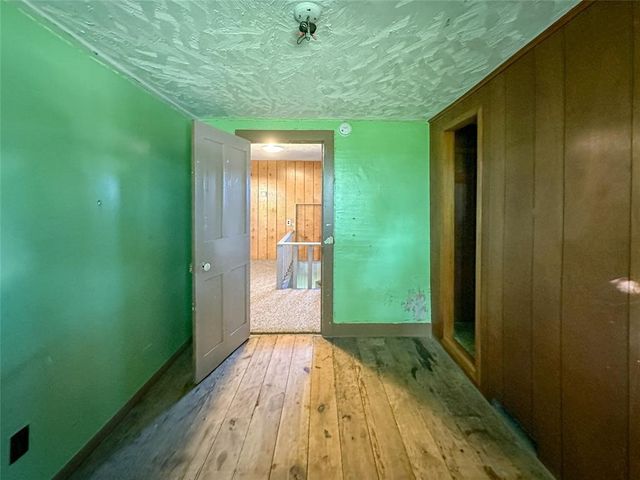 17263 Airport Rd, Conneaut Twp, PA 16424