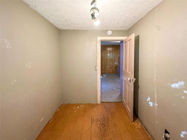 17263 Airport Rd, Conneaut Twp, PA 16424