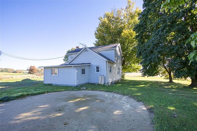 17263 Airport Rd, Conneaut Twp, PA 16424