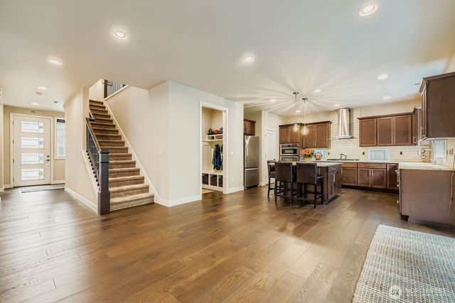 13530 NE 128th Place, Kirkland, WA 98034