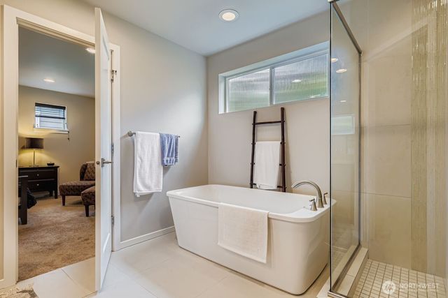 13530 NE 128th Place, Kirkland, WA 98034