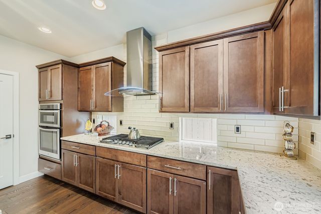 13530 NE 128th Place, Kirkland, WA 98034