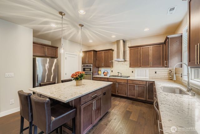 13530 NE 128th Place, Kirkland, WA 98034