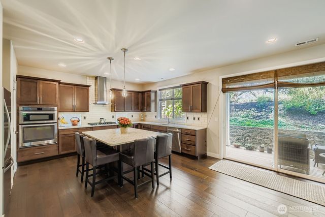 13530 NE 128th Place, Kirkland, WA 98034