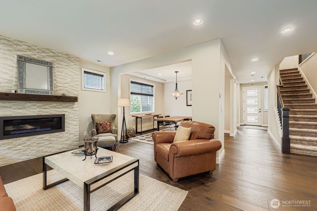 13530 NE 128th Place, Kirkland, WA 98034