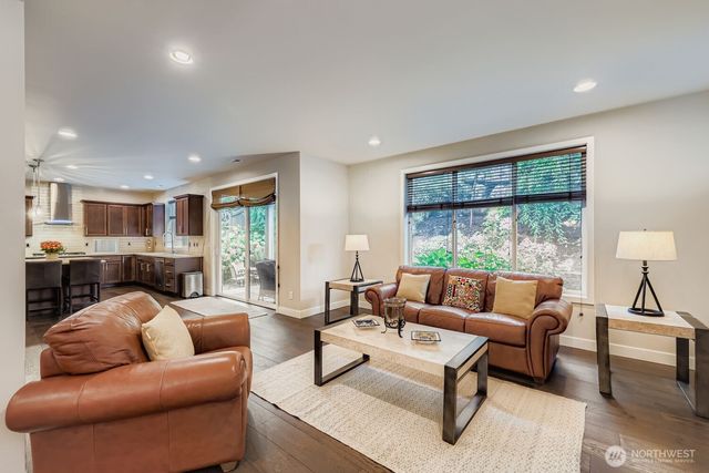 13530 NE 128th Place, Kirkland, WA 98034