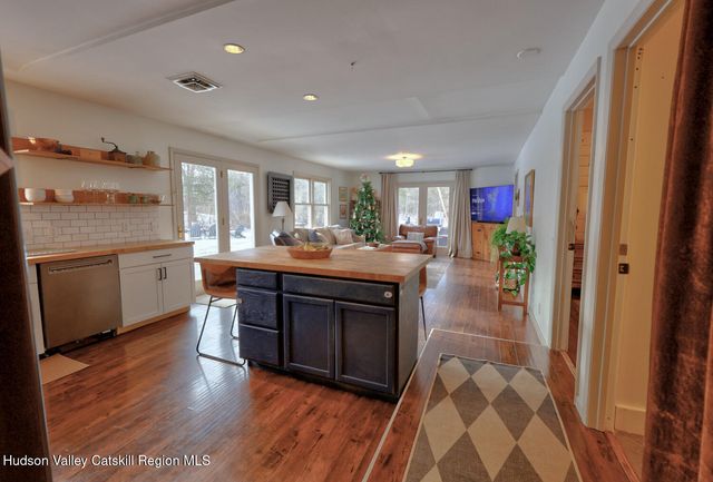 349 Gahbauer Road 45, Hudson, NY 12534