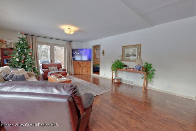 349 Gahbauer Road 45, Hudson, NY 12534