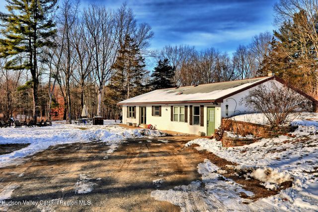 349 Gahbauer Road 45, Hudson, NY 12534