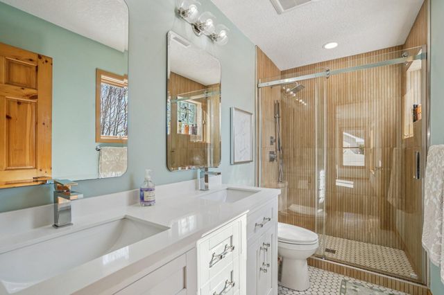 5769 Sunset Road, Mound, MN 55364