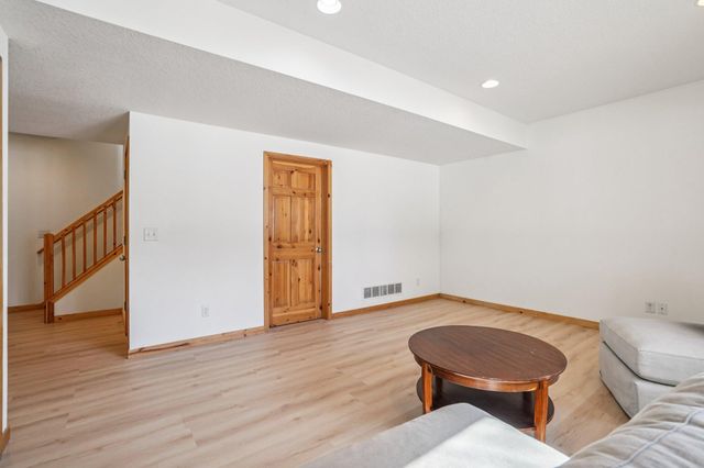 5769 Sunset Road, Mound, MN 55364