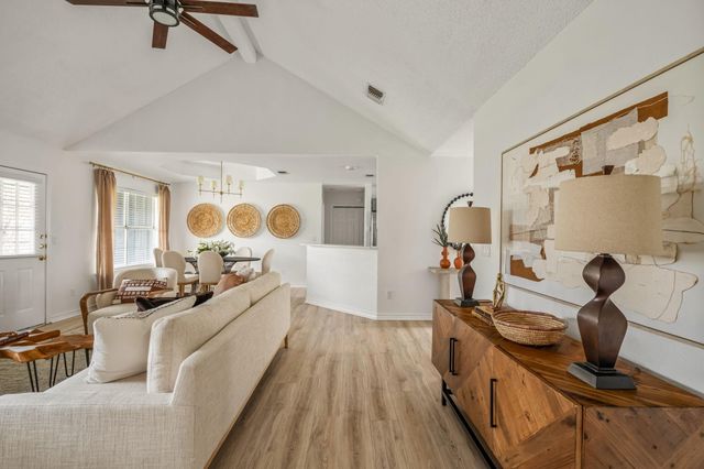 1319 Summerwood DR, New Braunfels, TX 78130