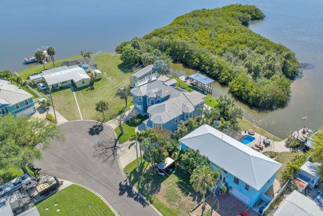 9425 OAK STREET, Riverview, FL 33578