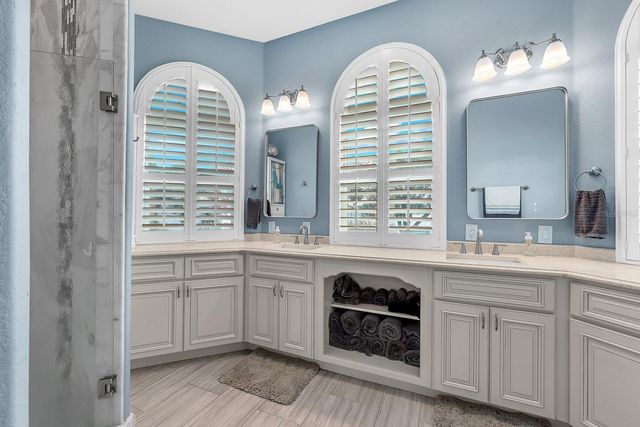 9425 OAK STREET, Riverview, FL 33578