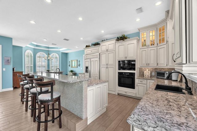 9425 OAK STREET, Riverview, FL 33578