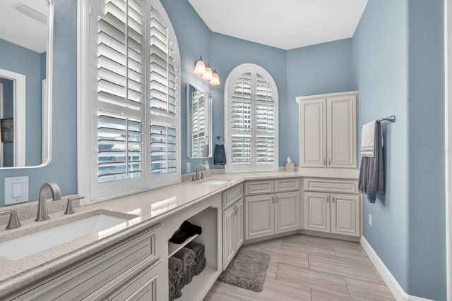 9425 OAK STREET, Riverview, FL 33578