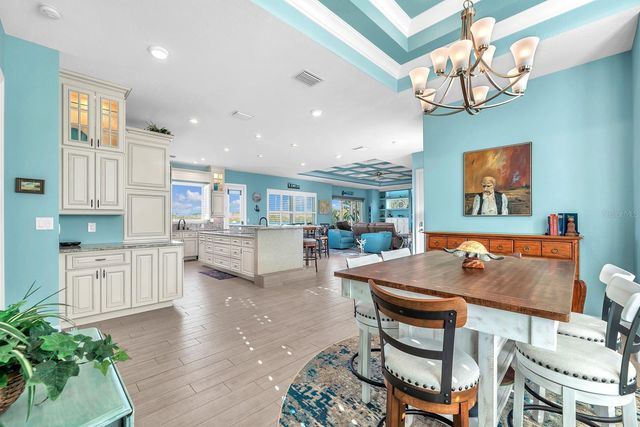 9425 OAK STREET, Riverview, FL 33578