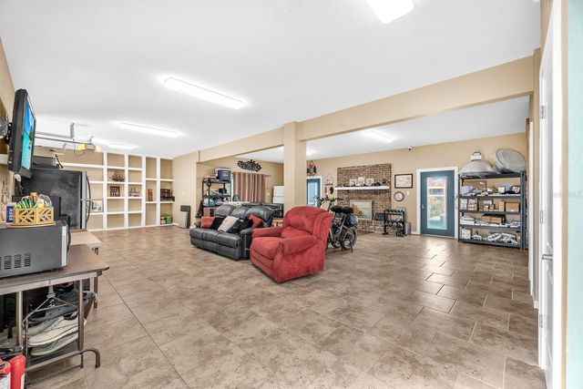 9425 OAK STREET, Riverview, FL 33578