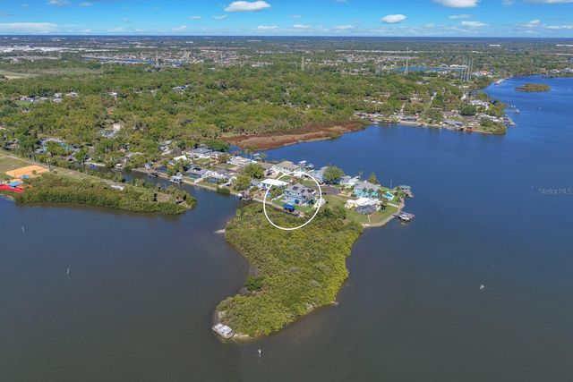 9425 OAK STREET, Riverview, FL 33578