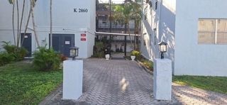 2860 Somerset Dr 202, Lauderdale Lakes, FL 33311