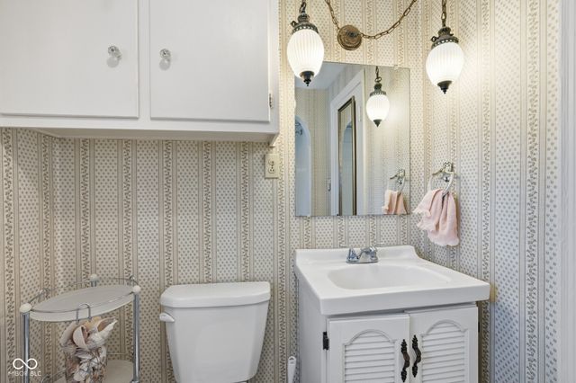 127 Nursery Road, Anderson, IN 46012